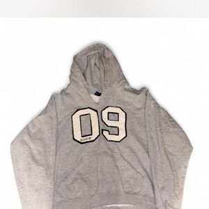 Gray Hooded Sweater with '09' Design
